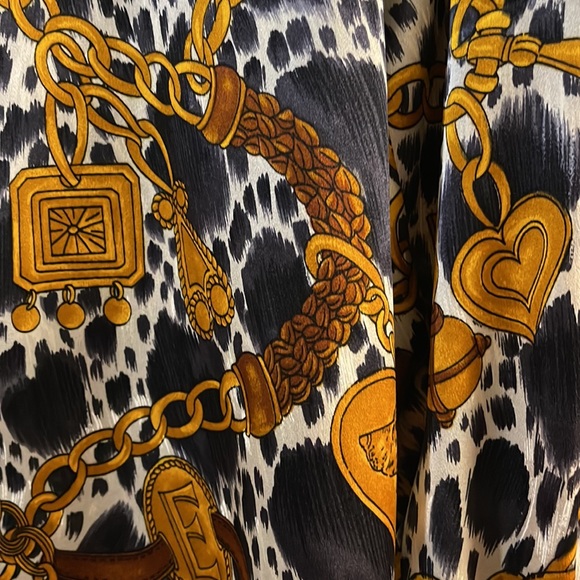 Vintage Escada Dog and Chain Silk Blouse - Picture 6 of 9
